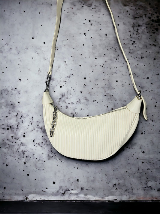 CRESCENT MOON SHOULDER LINE BAG